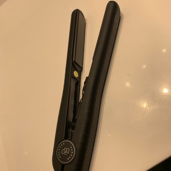 Hair straightener ✨ - Picture 2 of 8